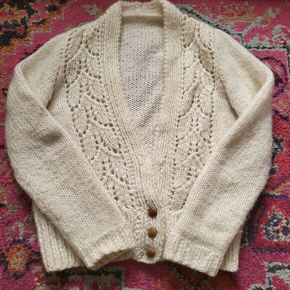 Handmade Sweaters - Vintage 90’s Hand Knit V-Neck Cardigan | Size M